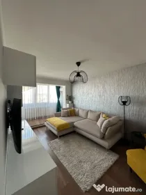 Apartament 3 camere, ultim etaj, vedere spre deal – complet mobilat, Bd. Dacia