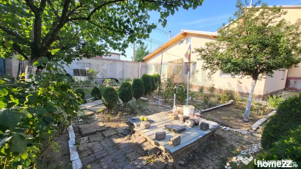 Casa Individuala - Soseaua Alexandriei - Curte generoasa