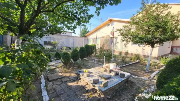Casa Individuala - Soseaua Alexandriei - Curte generoasa