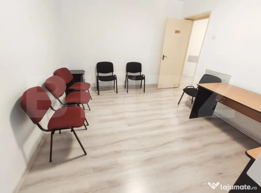 Spațiu birou 30 mp, 2 camere, balcon, zona centrală lâng?