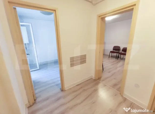 Spațiu birou 30 mp, 2 camere, balcon, zona centrală lâng?