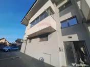 Apartament mare si luxos 2 loc parcare, cu pod