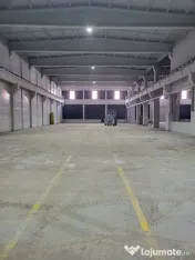 Hala in zona Titan, in apropiere de metrou 