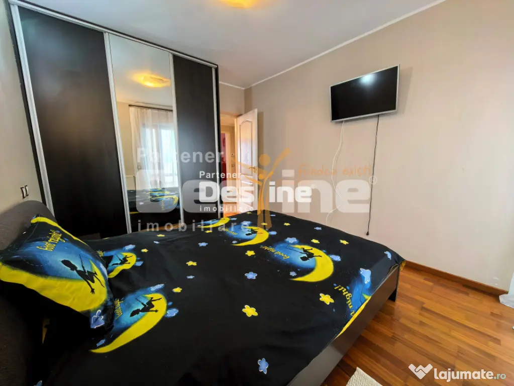 Apartament 2 camere 55 mp 2 balcoane mobilat loc de parcare