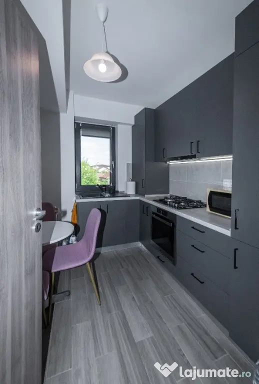Acasă în Girocului apartament 3camere,2parcări CF,încălzire pardoseală