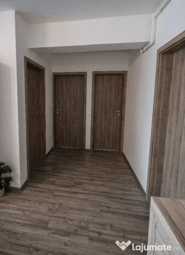 Acasă în Girocului apartament 3camere,2parcări CF,încălzire pardoseală