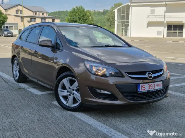 Opel Astra J 2015 1.6 CDTI 135 CP euro 6 / RATE fara avans