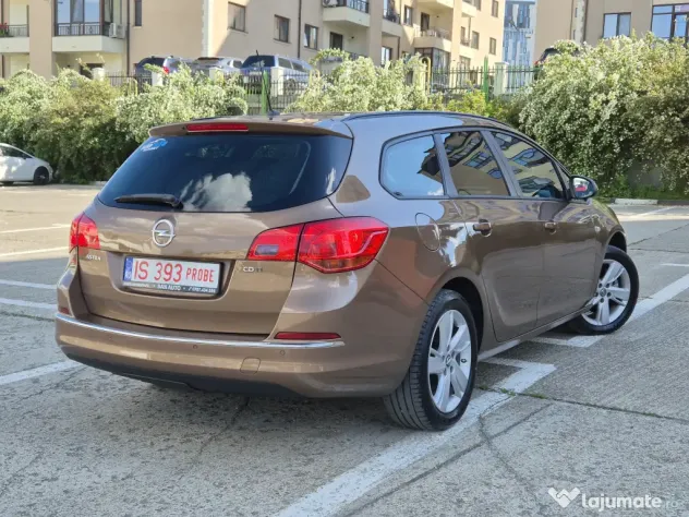 Opel Astra J 2015 1.6 CDTI 135 CP euro 6 / RATE fara avans