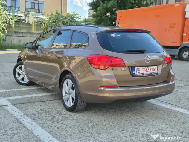 Opel Astra J 2015 1.6 CDTI 135 CP euro 6 / RATE fara avans