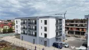 Apartament 3 camere 2 bai balcon si parcare situat in Selimb