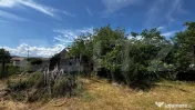 Teren intravilan cu acces la asfalt 1.600 mp în Vintu de Jo