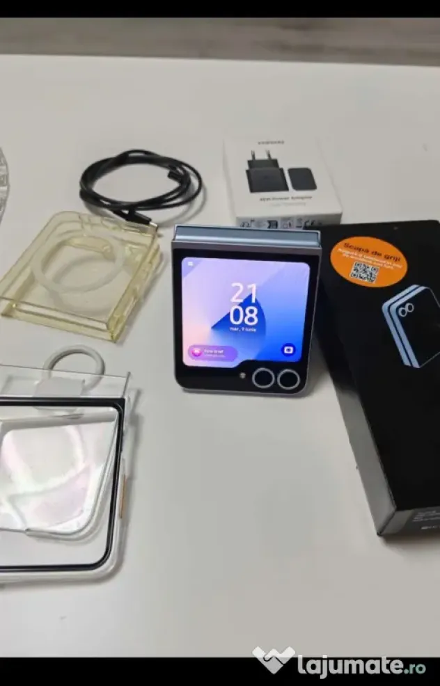 Vând Samsung flip 6 albastru deschis