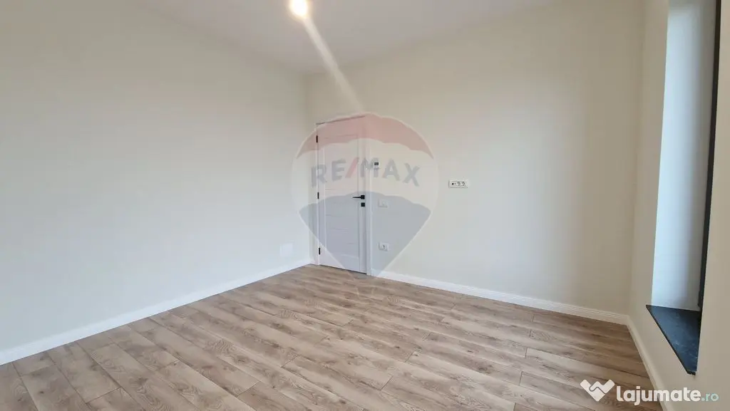 Casă nouă de vânzare I 400 mp teren | Încălzire în ...