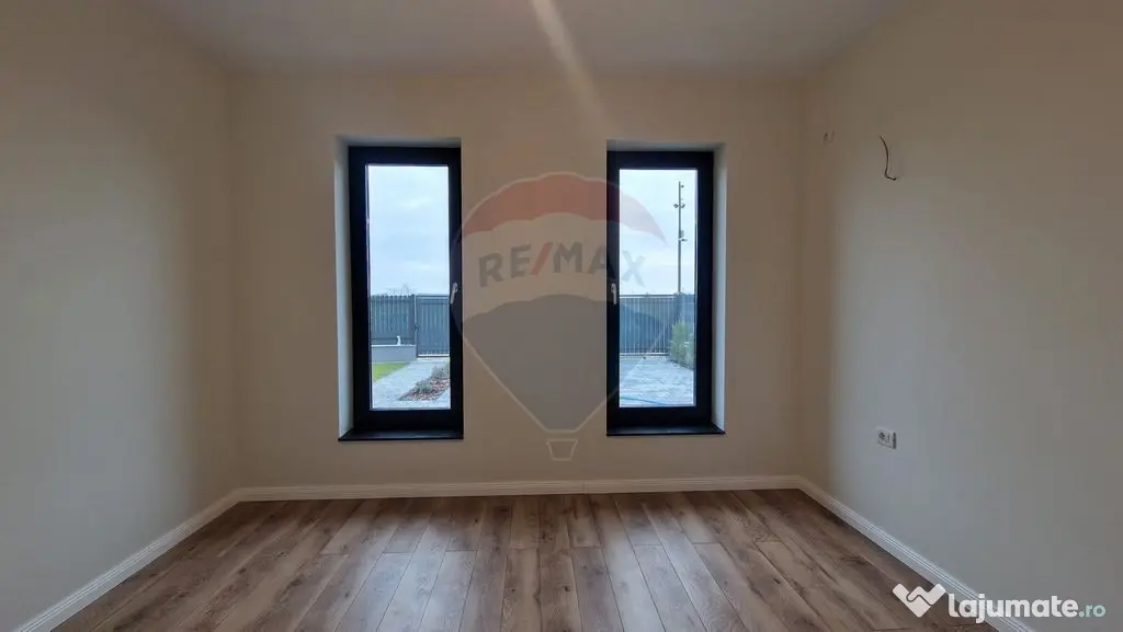 Casă nouă de vânzare I 400 mp teren | Încălzire în ...