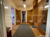 Apartament cu 3 camere de închiriat – Ultracentral, etaj 