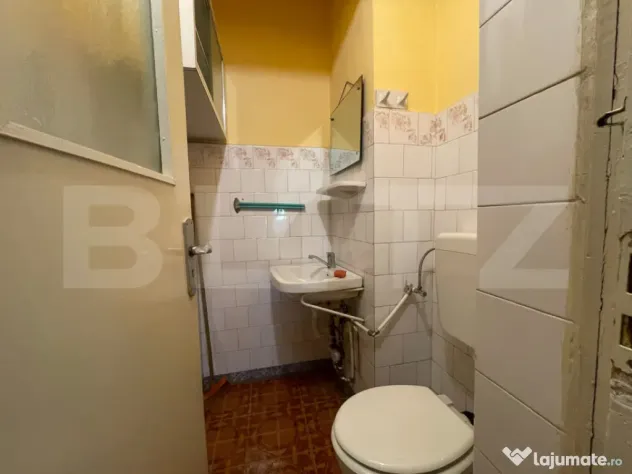 Apartament cu 3 camere de închiriat – Ultracentral, etaj