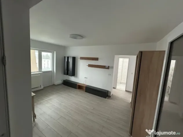 Apartament de vânzare centru Campina