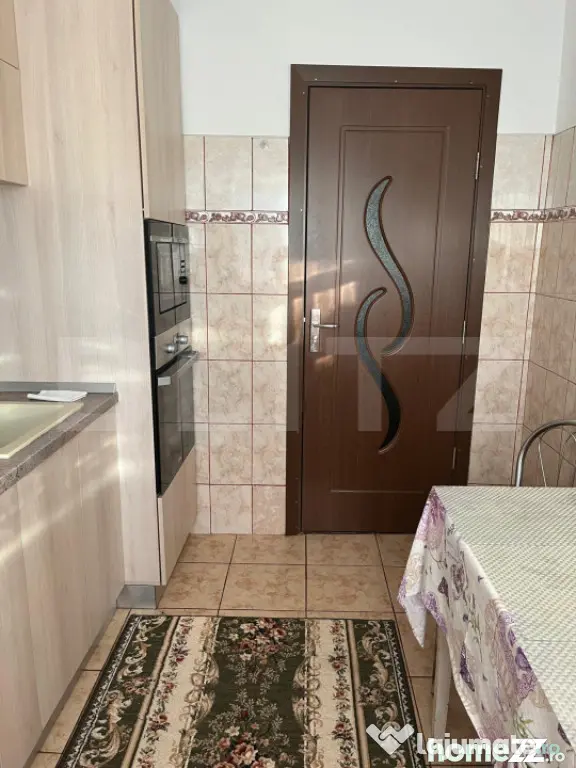 Apartament de vanzare, cu 3 camere, semidecomandat - in Vatr - Vatra Dornei (Suceava)