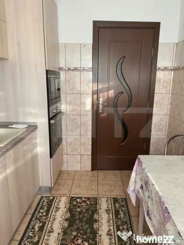Apartament de vanzare, cu 3 camere, semidecomandat - in Vatr - Vatra Dornei (Suceava)