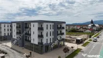 Apartament cu 3 camere 2 bai 2 balcoane parcare zona Brana S