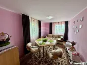 Casă cu teren si demisol In Tifesti 