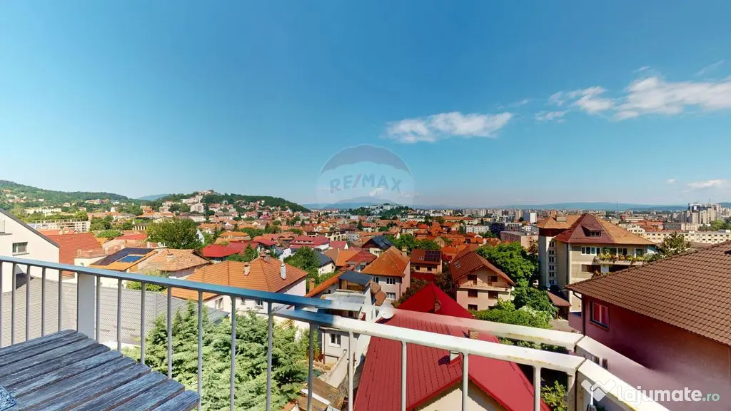 Apartament 3 camere de închiriat în Chiville cu parcare...