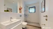 Apartament 3 camere de închiriat în Chiville cu parcare...