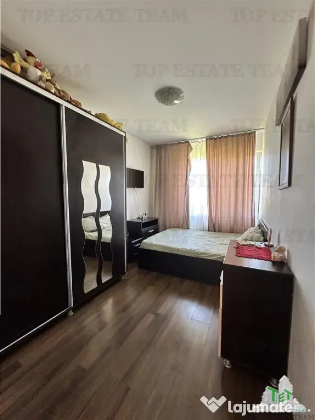 Apartament 3 camere loc de parcare , Prelungirea Ghencea