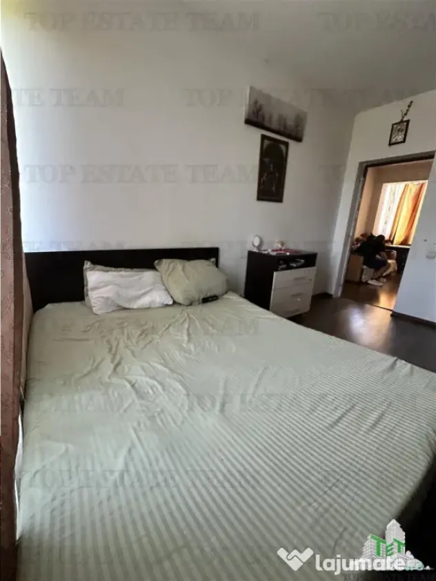 Apartament 3 camere loc de parcare , Prelungirea Ghencea
