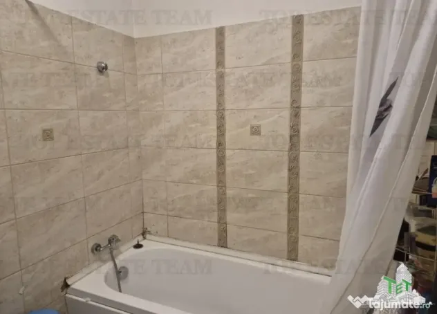 Apartament 3 camere loc de parcare , Prelungirea Ghencea