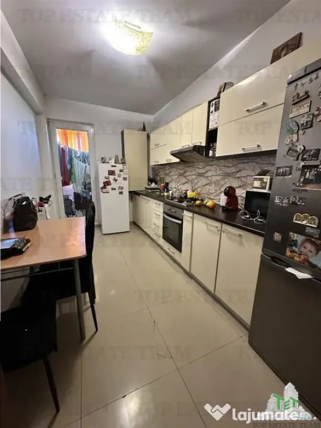 Apartament 3 camere loc de parcare , Prelungirea Ghencea