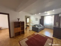 Apartament 3 camere DECOMANDAT + GARAJ opțional, Str. Cr...