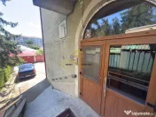Apartament 3 camere DECOMANDAT + GARAJ opțional, Str. Cr...
