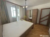 Apartament 3 camere DECOMANDAT + GARAJ opțional, Str. Cr...