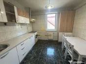 Apartament 3 camere DECOMANDAT + GARAJ opțional, Str. Cr...