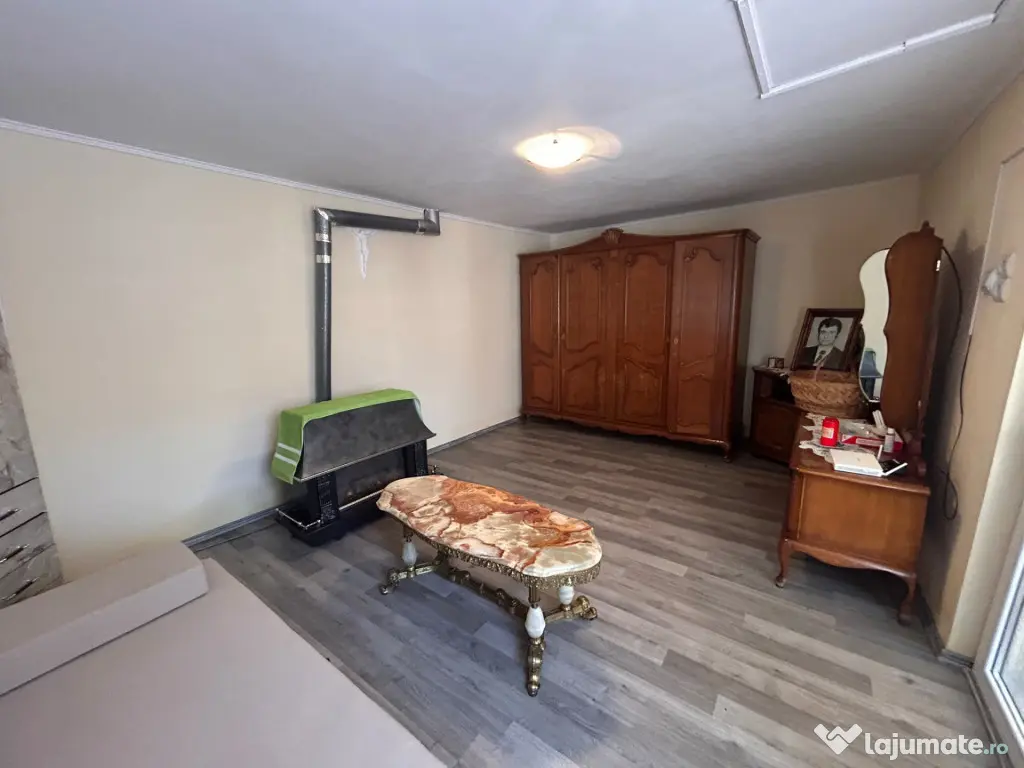Casa 4 camere Chercea, suprafata construita 100mp boltari.