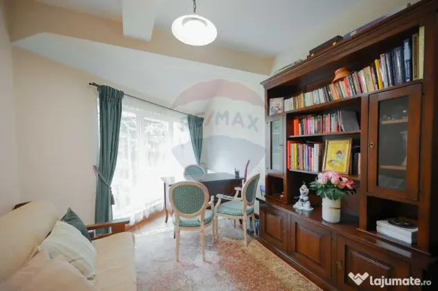 Casă cu 5 camere de vânzare, în Sânmartin - lângă P...