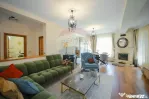 Casă cu 5 camere de vânzare, în Sânmartin - lângă P...