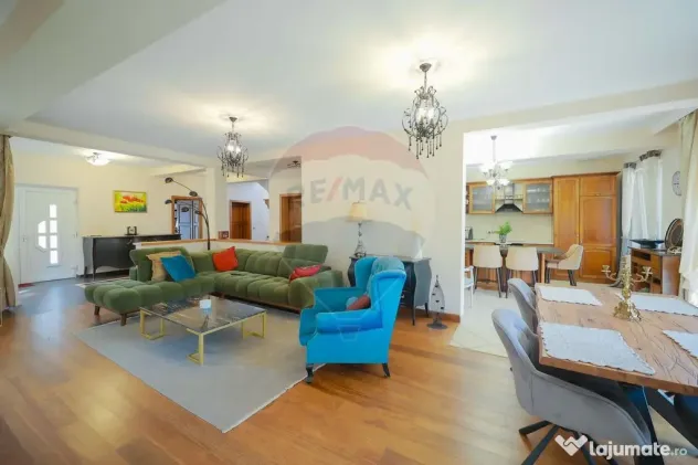 Casă cu 5 camere de vânzare, în Sânmartin - lângă P...