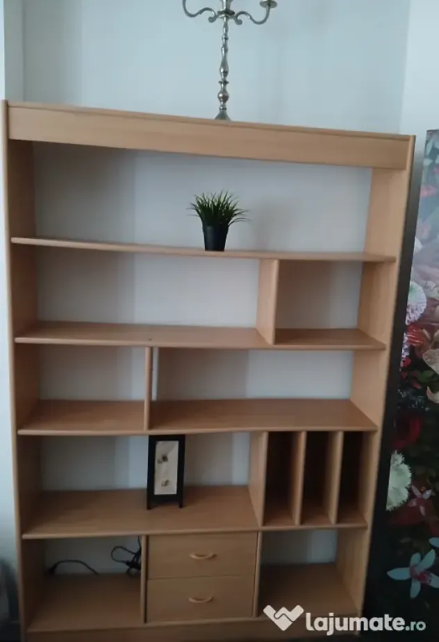 Oferta! Vand Biblioteca tineret si comoda lemn natur!