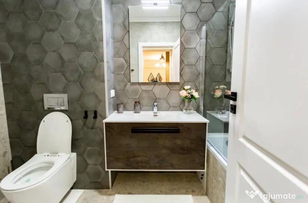 APARTAMENT 2 CAMERE DECOMANDAT, 64 MP, PARCARE INCLUSA, PRES