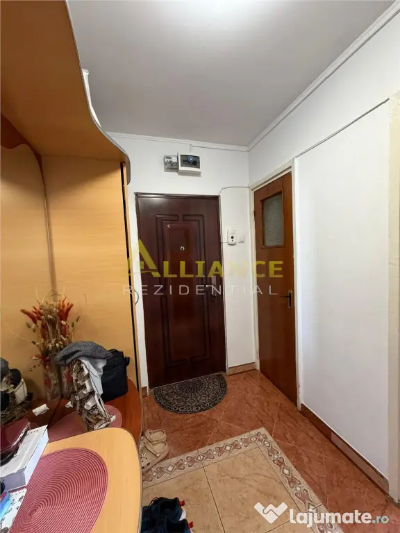 4 camere decomandat | 81,5 mp | 2 bai | Sector 3