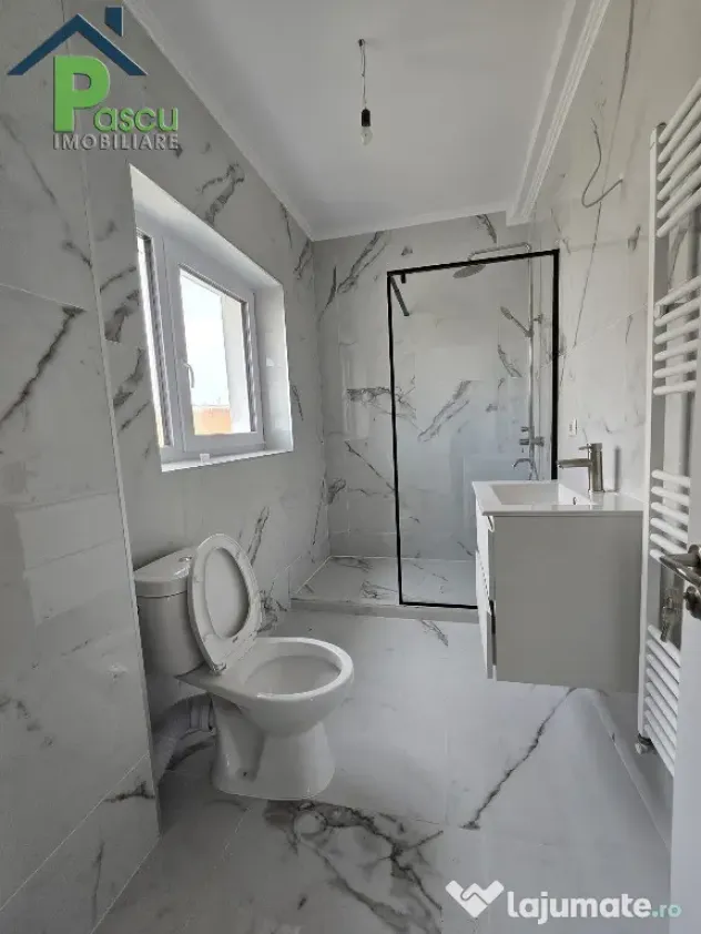 Vila Otopeni, drumul Garii Balotesti, aeroport, 3 camere, teren 330 mp