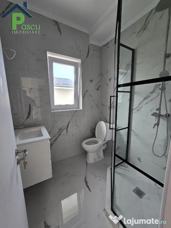 Vila Otopeni, drumul Garii Balotesti, aeroport, 3 camere, teren 330 mp