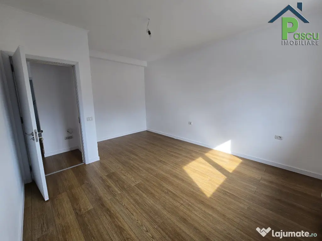 Vila Otopeni, drumul Garii Balotesti, aeroport, 3 camere, teren 330 mp
