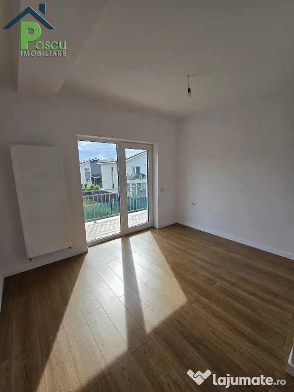 Vila Otopeni, drumul Garii Balotesti, aeroport, 3 camere, teren 330 mp