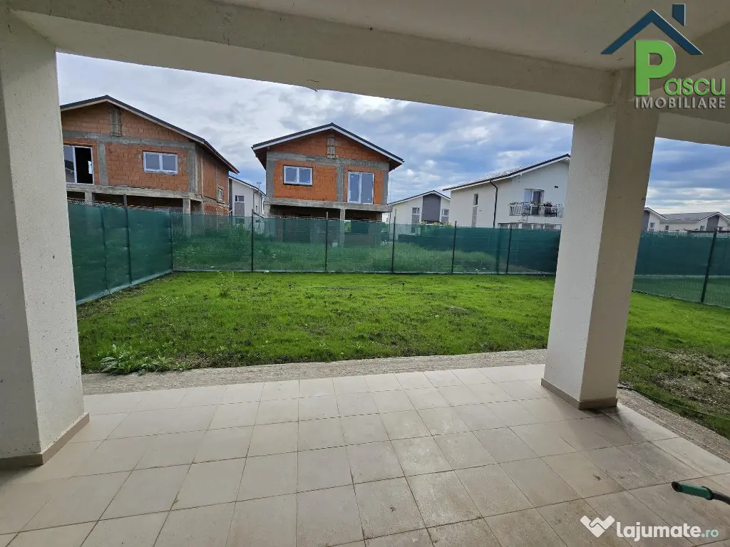 Vila Otopeni, drumul Garii Balotesti, aeroport, 3 camere, teren 330 mp