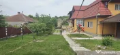 Casă cu teren 3.000 mp de vânzare, str. Adevărului 