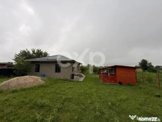Casă semifinisată | Buzoiești | Teren generos 2.900 mp