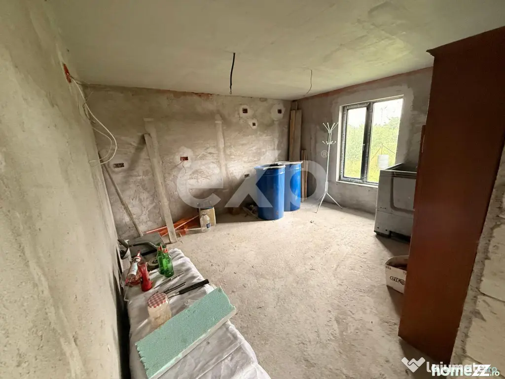 Casă semifinisată | Buzoiești | Teren generos 2.900 mp